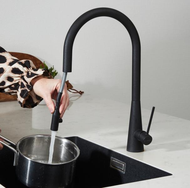 Cass&oslash;e Newform Conico k&oslash;kkenarmatur m/udtr&aelig;k - B&oslash;rstet kobber