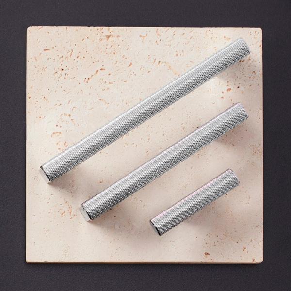 Beslagsboden B6511 m&oslash;belgreb m/crystal cut detaljer - Krom