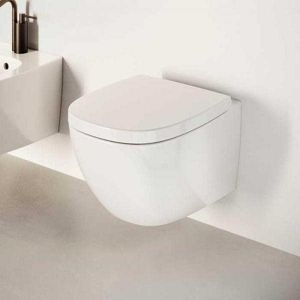 Catalano Alvea toiletpakke inkl. toilets&aelig;de m/SoftClose, cisterne og mat sort betjening