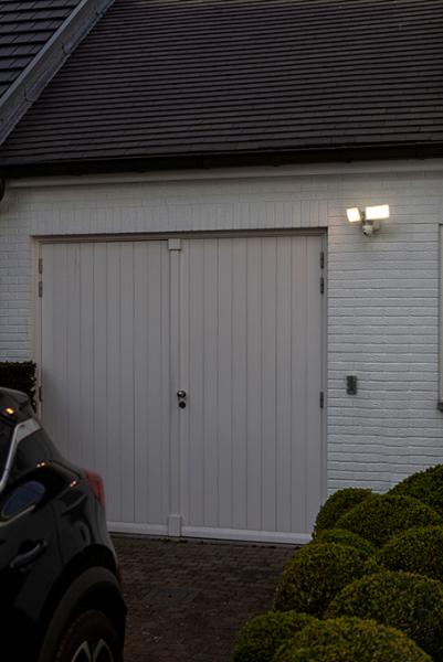 Lutec Security Libra udend&oslash;rslampe m/kamera, lyd og sensor